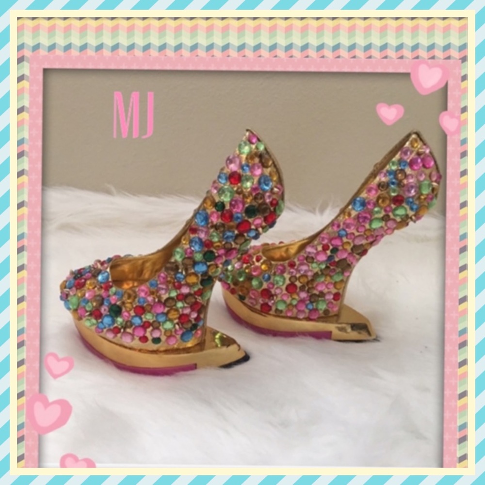💕Privileged Jeweled invisible heel shoe💕Not New